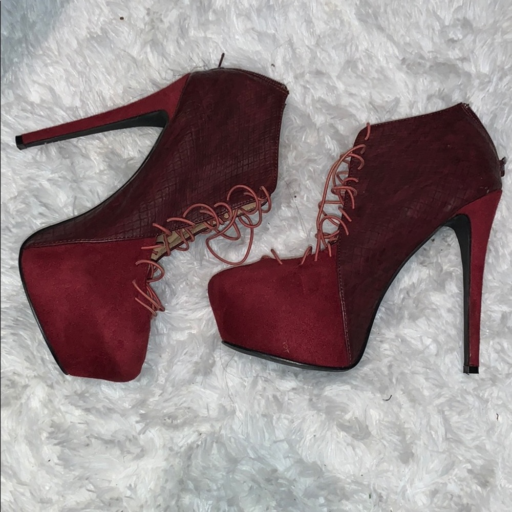Burgundy Laced Up Pump